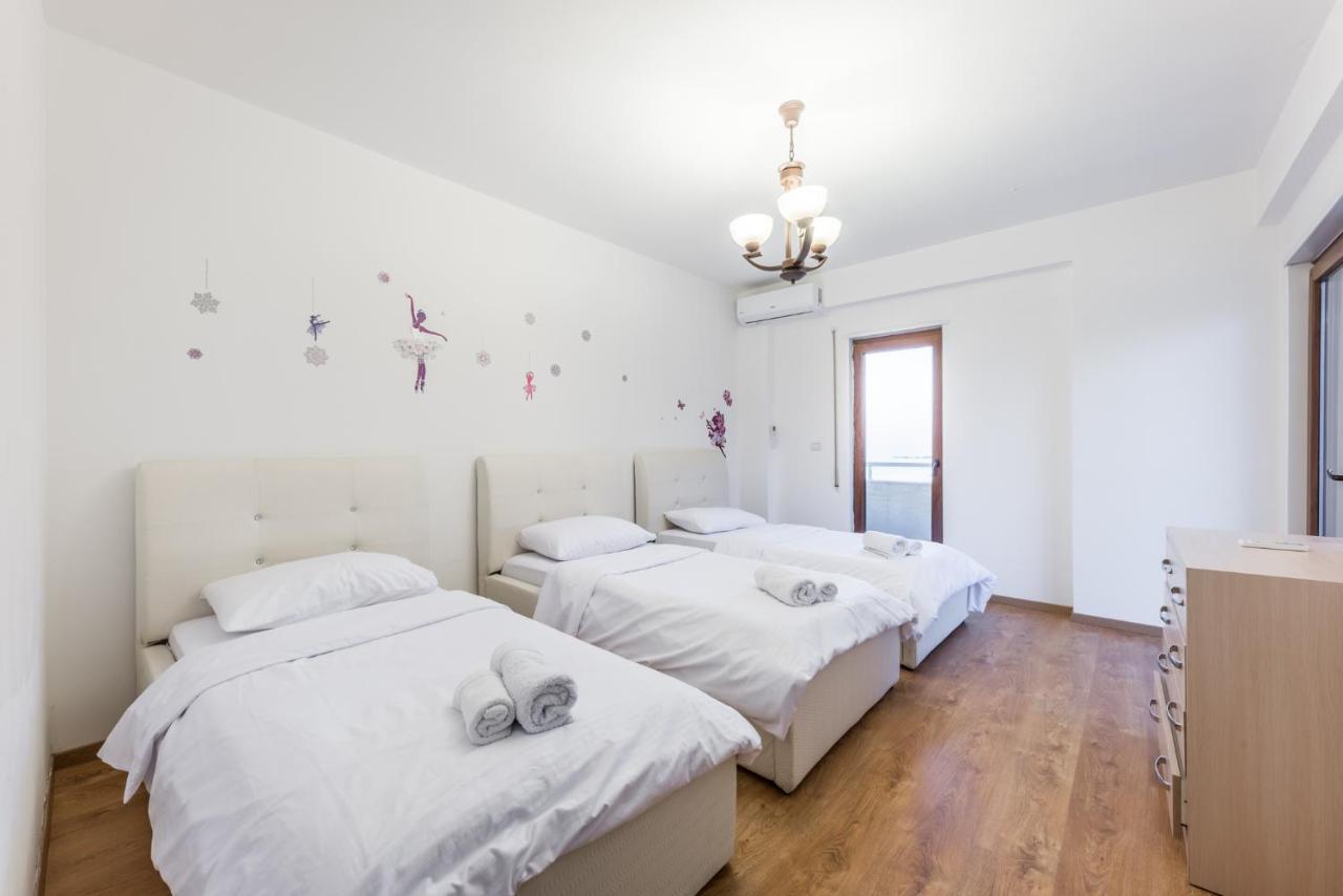 Blue Heaven -Full Sea View Brand New Apartment Durrës Eksteriør bilde