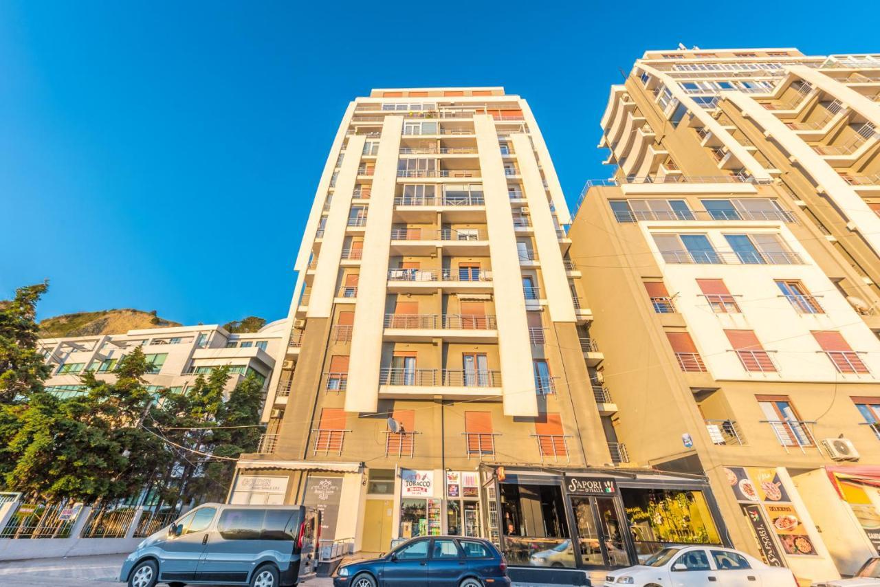 Blue Heaven -Full Sea View Brand New Apartment Durrës Eksteriør bilde