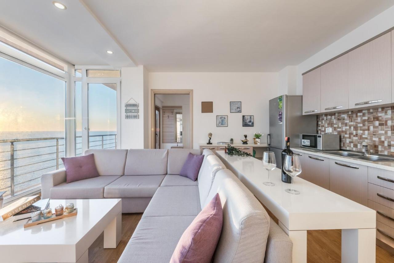 Blue Heaven -Full Sea View Brand New Apartment Durrës Eksteriør bilde